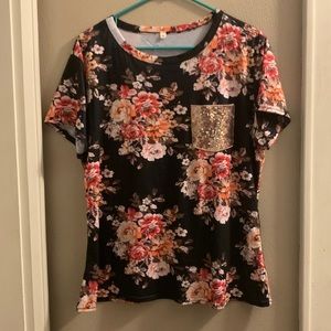 Floral blouse with glitter pocket